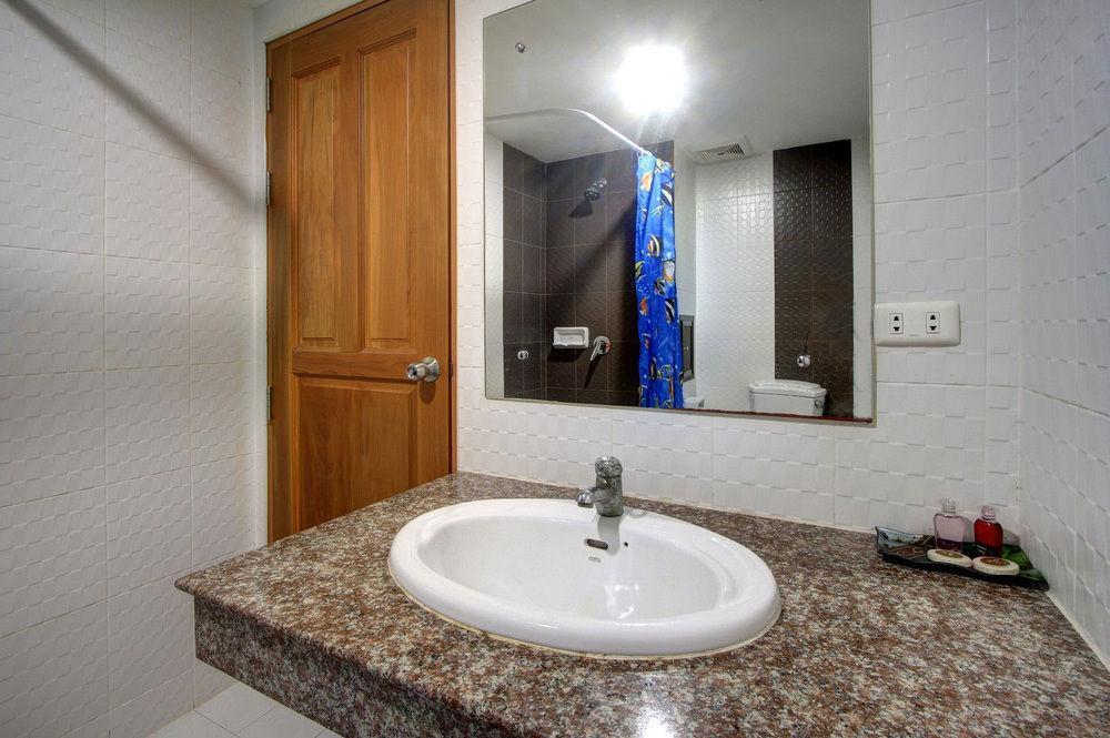 Total-Inn Patong Экстерьер фото